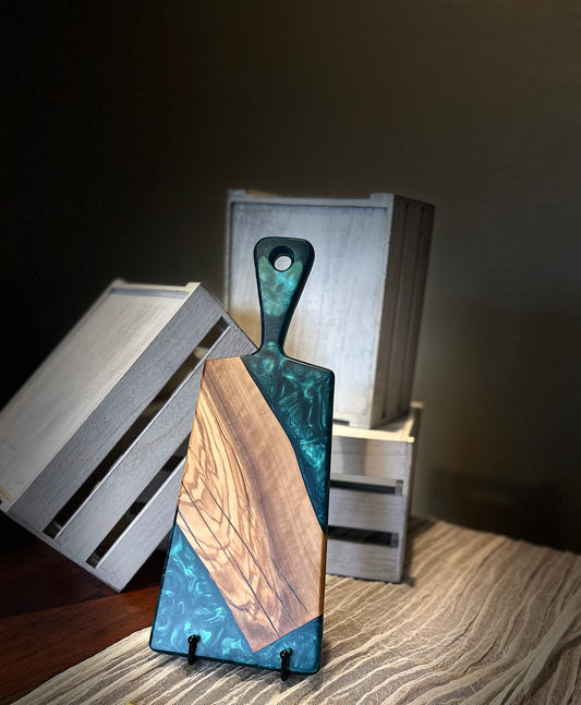 Olivewood cutting board